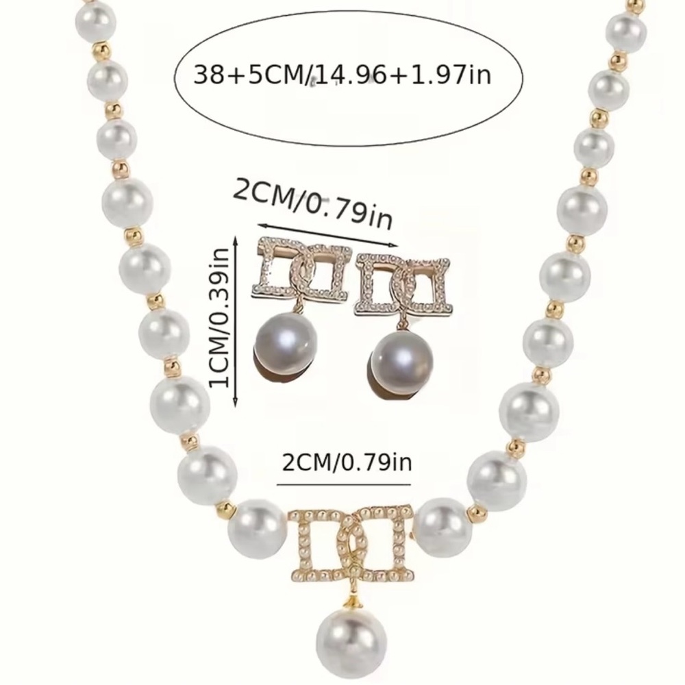 🦋HOST PICK🦋Vintage Pearl and Gold Jewelry Set - Picture 4 of 7